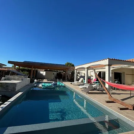A Ste Helene Homestay *
